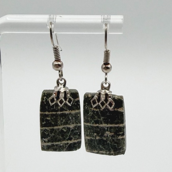 Green Jasper Style Stone Dangle Earrings Silver Tone Boho Rectangle Drop - Picture 7 of 8